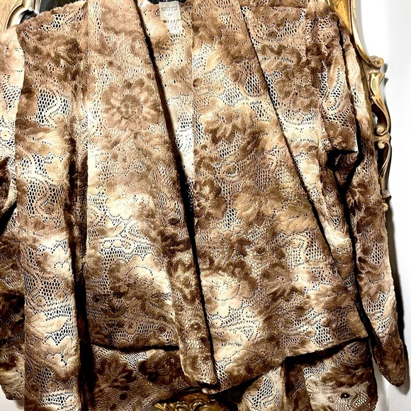 Cardigan  in lace, nice ombré color . - Picture 3 of 8